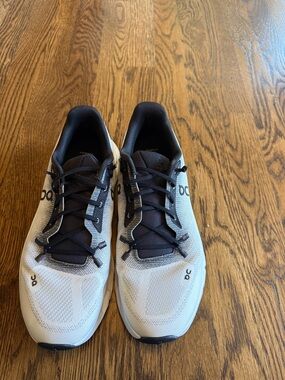 ON Cloudtilt - W 9.5